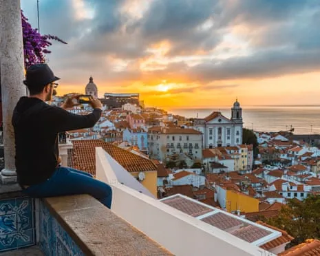Why Are So Many People from the US Relocating to Portugal?